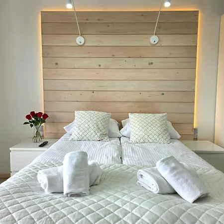 Biale I Czarne W Dominikanie Przy Morzu - 365pam Apartment Sianożęty