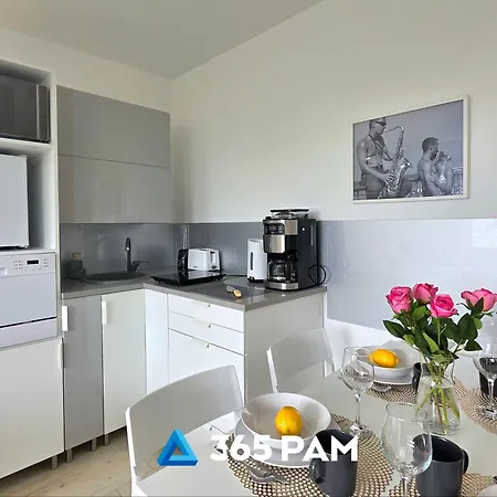 365pam - Biale I Czarne W Dominikanie Przy Morzu * Sianożęty